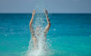 Péntekre visszajöhet a strandidő