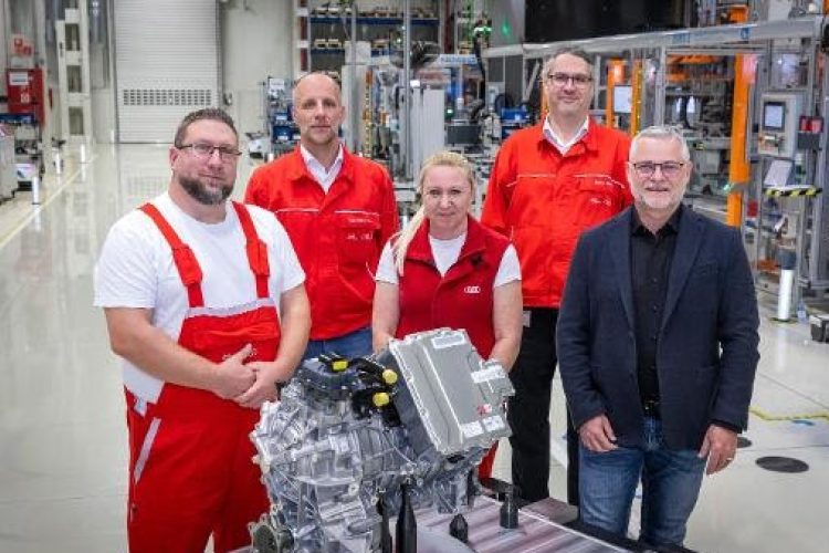 Legördült az Audi Hungaria gyártósorról az 500 000. elektromotor