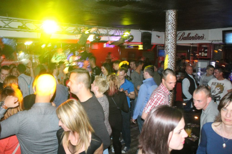 2016.04.15. Mamma Mia Pénteki Házibuli Dj:Ice&Solymi Conga Fotók:árpika