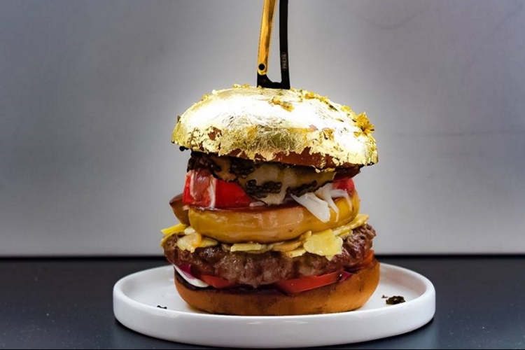 Elkészült, majd bekerült a Guinness Rekordok könyvébe a világ legdrágább hamburgere