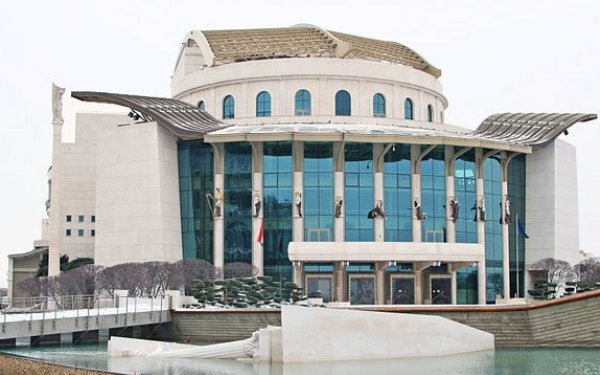 Nemzeti Színház - Vidnyánszky: még nem dőlt el, ki marad a társulatnál