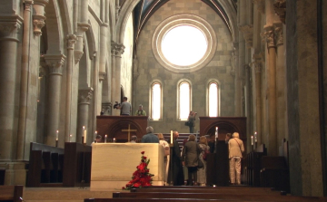 Mindenkit megszólít a Bazilika 800