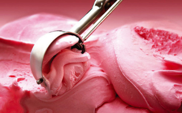 Az idei év fagylaltja: málna vörösbor-eszenciával