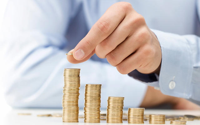 Jövőre is emelhetnek a minimálbéren