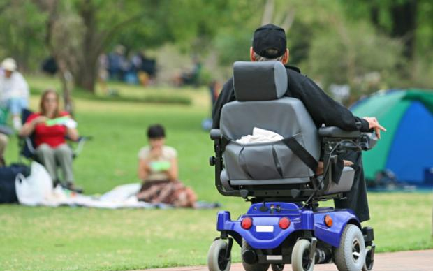 Kerekesszékest lopott meg Dunaszigetin 