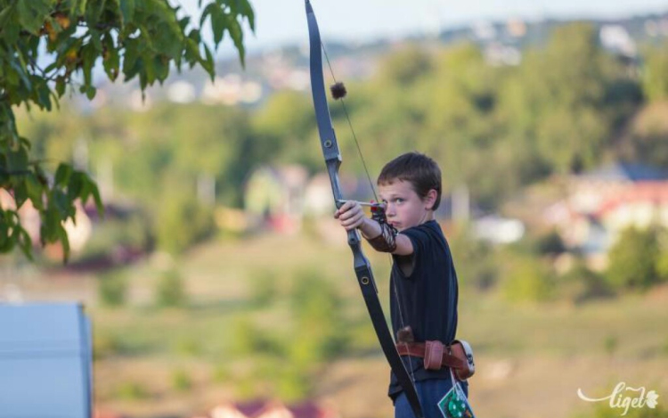 10 évesen világbajnok íjász