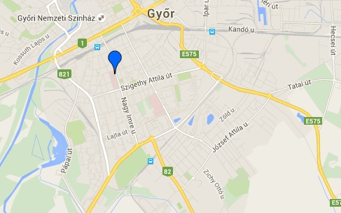 Busz és autó ütközött Győrben