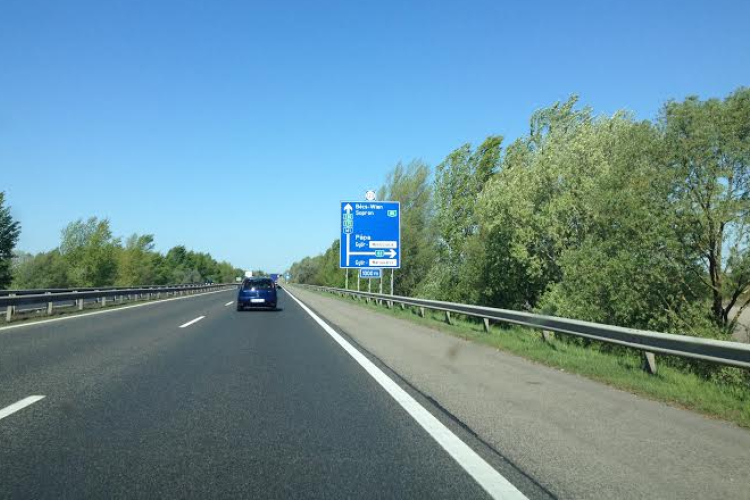 Megszűnt a forgalmi torlódás az M1-es autópályán