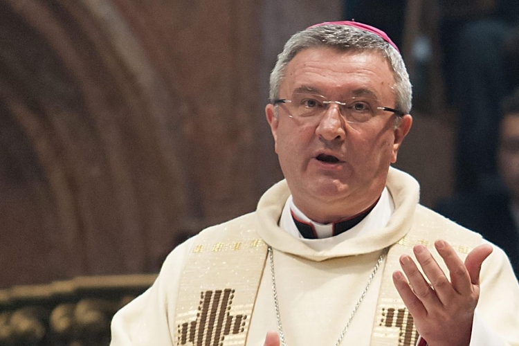 Beiktatták Veres Andrást, a Győri Egyházmegye új megyéspüspökét