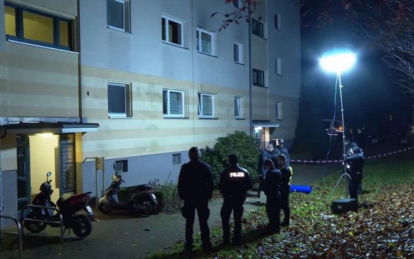 Kiraktak az utcára hajnalban egy holttestet Hamburgban