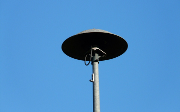 Szirénapróbát tartanak Vágon