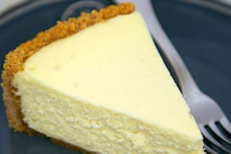 Sajttortával akart mérgezni egy nő