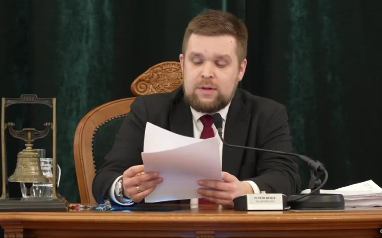 A polgármester elnapolta a közgyűlést és újabb feljelentéseket tett