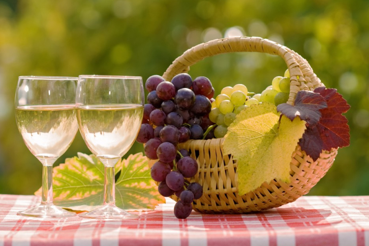 Nemsokára itt az ősz, így a Golden Ball Club is szeptemberi ajánlatokkal várja vendégeit