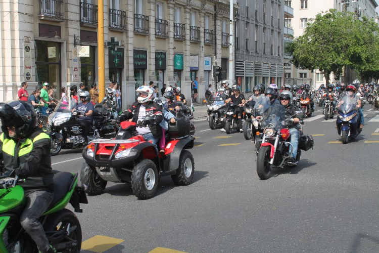 2015.05.09. Motoros Felvonulás Győr Fotók:árpika