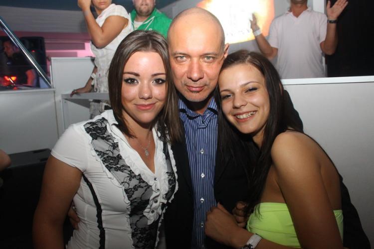 Pénz és Sárm Party