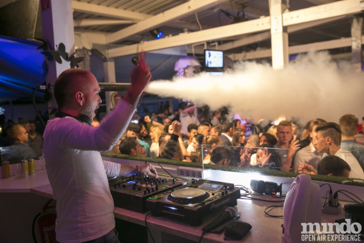 Mundo - The Closing /w. Sterbinszky 2015.09.12. (szombat) (Fotók: MikeD)