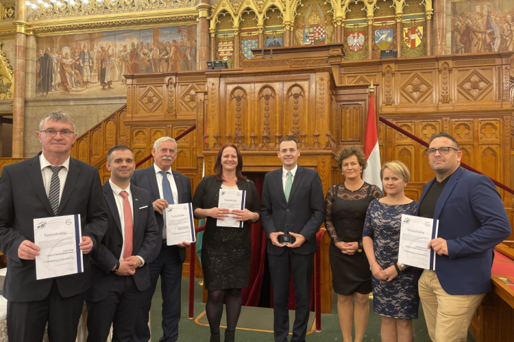 Öt megyei energiatudatos önkormányzatot díjaztak