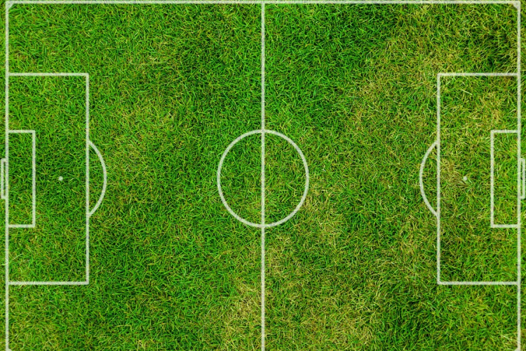 FOCIPÁLYÁT AVATTAK PINNYÉDEN