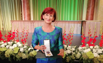 Rangos elismerést kapott Csengeri Mária, győri iskolaigazgató