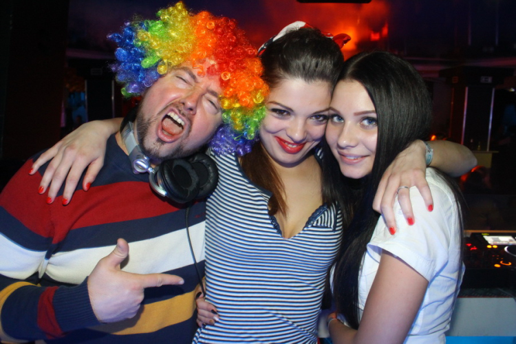 Club Neo - Ladies Free