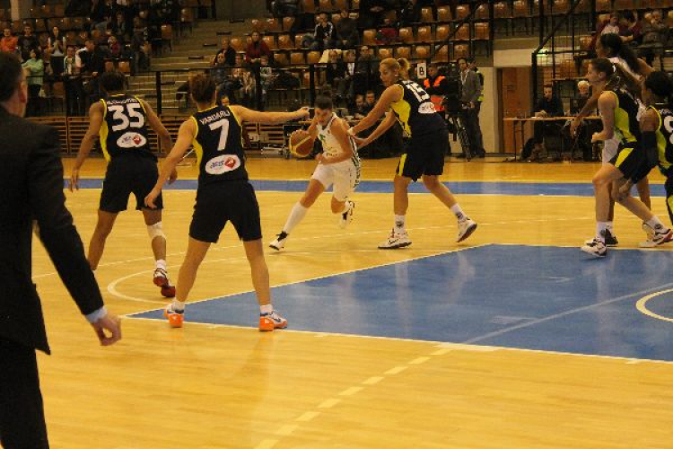 2013.02.22 Hat-Agra Uni Győr-Fenerbahce Euroliga női kosárlabda Fotók:árpika