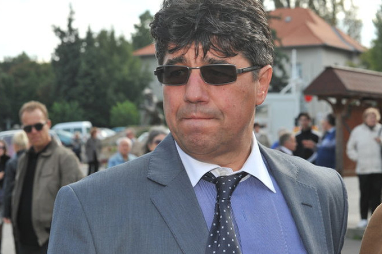 Nemcsák Károly templomot építtet szülőfalujának