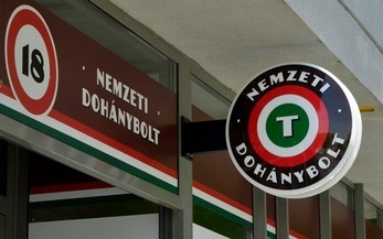 Panzióból lopott, majd egy dohányboltot akart kirabolni a 48 éves nő