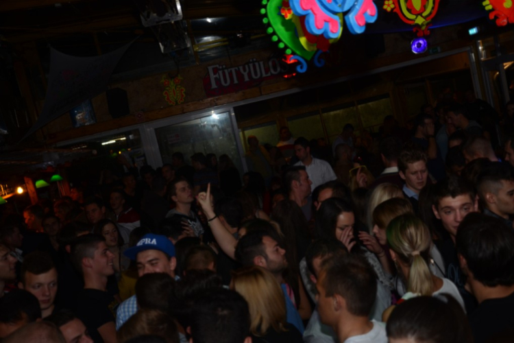 2013.10.30.Szerda Lapos Banhof fotók.adrián