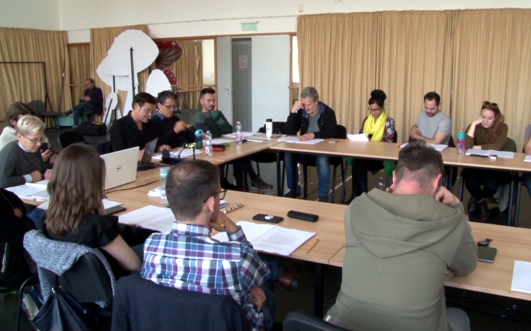 Újra kinyitják a Jógyerekek képeskönyvét