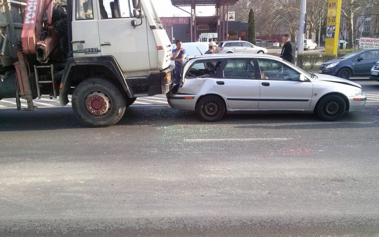 Baleset a Szigethy Attila úton