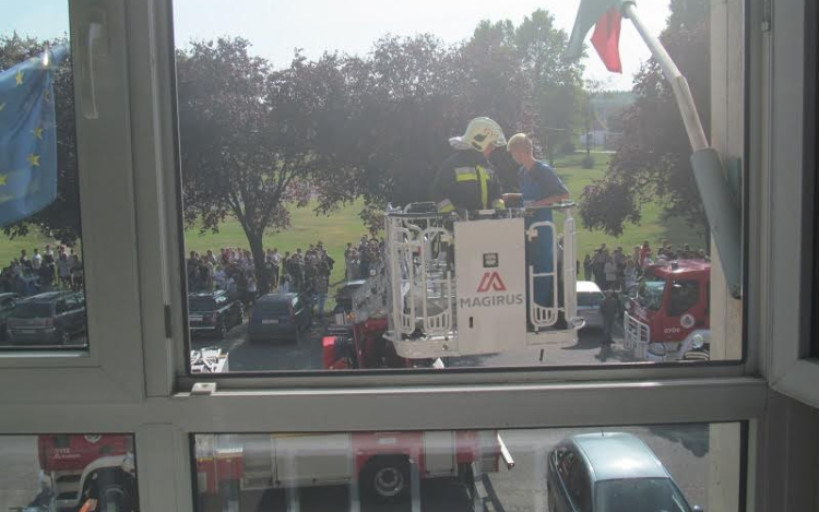 Tűzriadó a Bercsényi Szakközépiskolában 