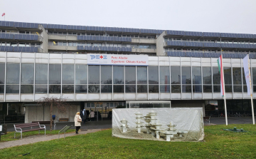 Látogatási tilalom a Petz két osztályán