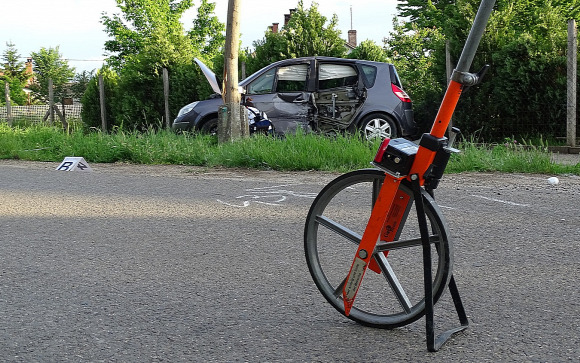 Súlyosan megsérültek négyen, köztük két kisgyerek, egy mindszenti balesetben 