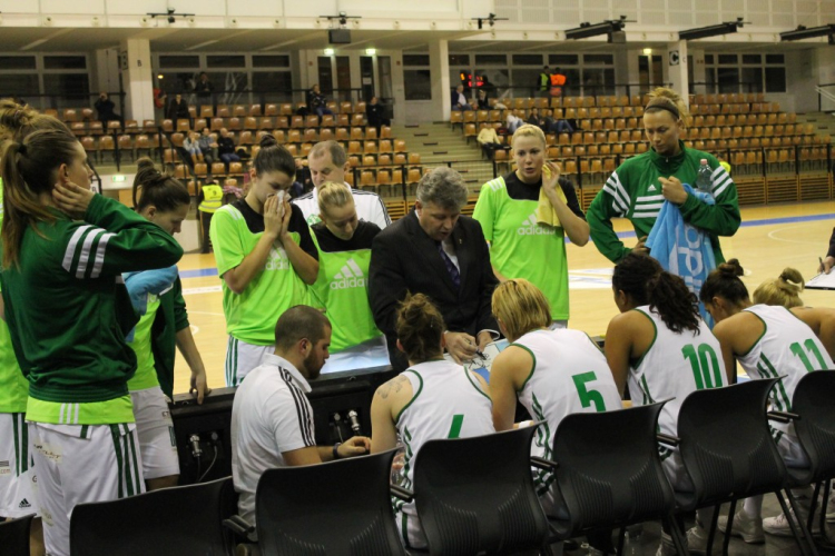 2013.01.06. Hat-Agro Uni Győr-ZTE NKK női kosárlabda Fotók:árpika