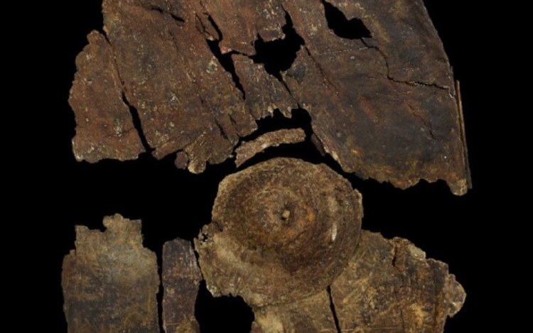 2300 éves kéregpajzsra bukkantak a mai Anglia területén 