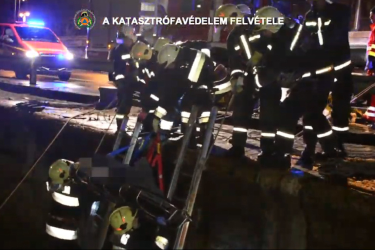 Lezuhant egy fiatal a budai rakpartról