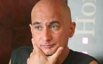 Cipő kommunikál a világgal