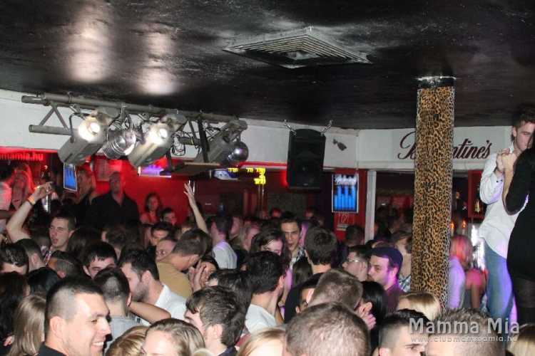 2014.01.11. Szombat Mamma Mia Házibuli DJ:Balage Fotók:árpika