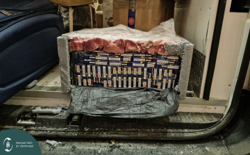 Fagyasztott húsok között bújt meg a cigaretta