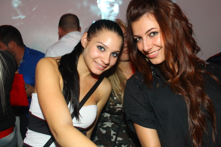 Club Neo Nyitó buli