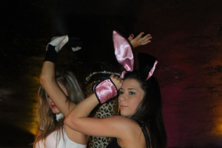 2014.04.19. Mamma Mia Celebek a Pultban Bódi Sylvi És Berki Krisztián,Hódi Pamela Fotó:árpika