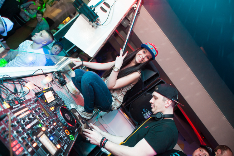 Club Neo (Győr) - Bárány Attila, Katapult DJ feat. Szasza, Basics, Alex - 2014. április 5. (szombat)