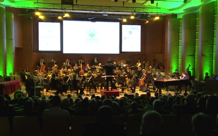 Rekord született az összefogásból