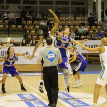 2013.01.06. Hat-Agro Uni Győr-ZTE NKK női kosárlabda Fotók:árpika