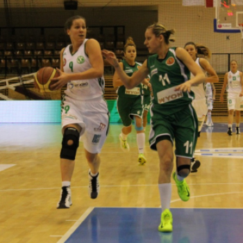 2013.02.03.Hat-Agro Uni Győr - Sbk Samorin Női kosárlada (2) Fotók:árpika