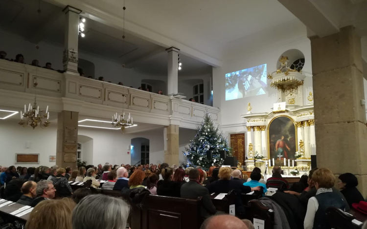 Varnus Xavér filmzenékkel brillírozott Győrben 