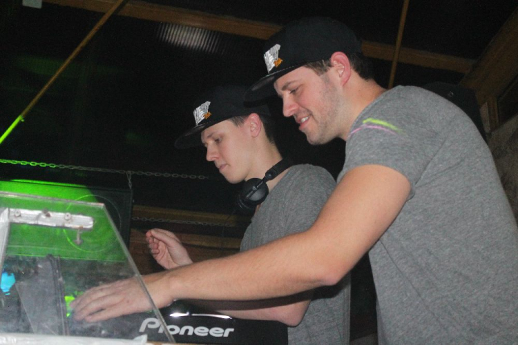 2014.12.02 Lapos-Bahnhof Drop The Chees Dj:Lisztes fotók:árpika 