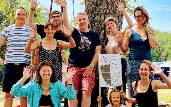 Faültetéssel küzd a hőség ellen a győri Reflex Egyesület