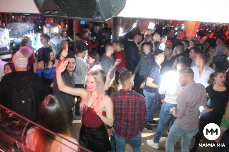 2018.11.17.Mamma Mia Video Disco Dj:Hubik Fotók:árpika